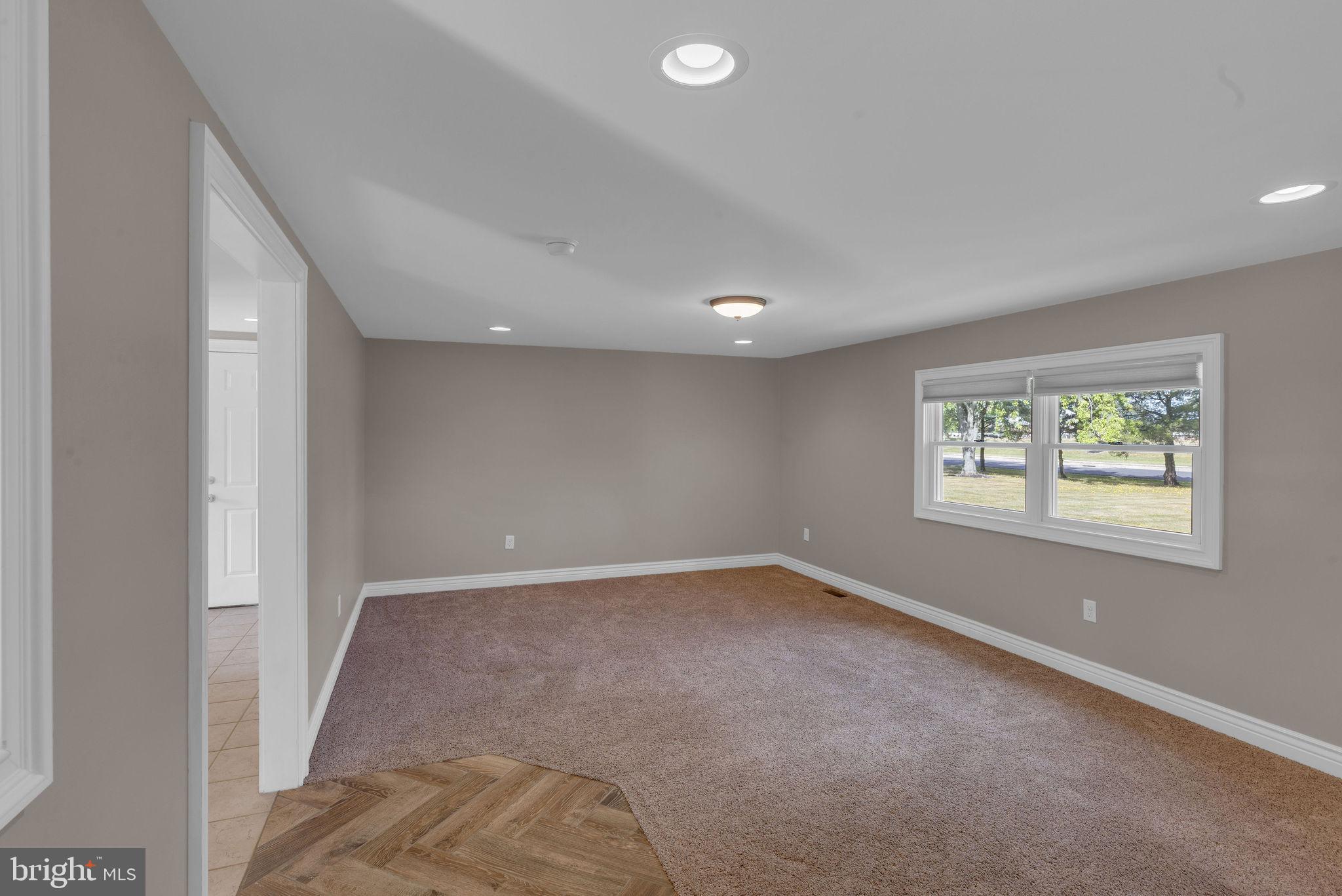 2015 MEETINGHOUSE RD