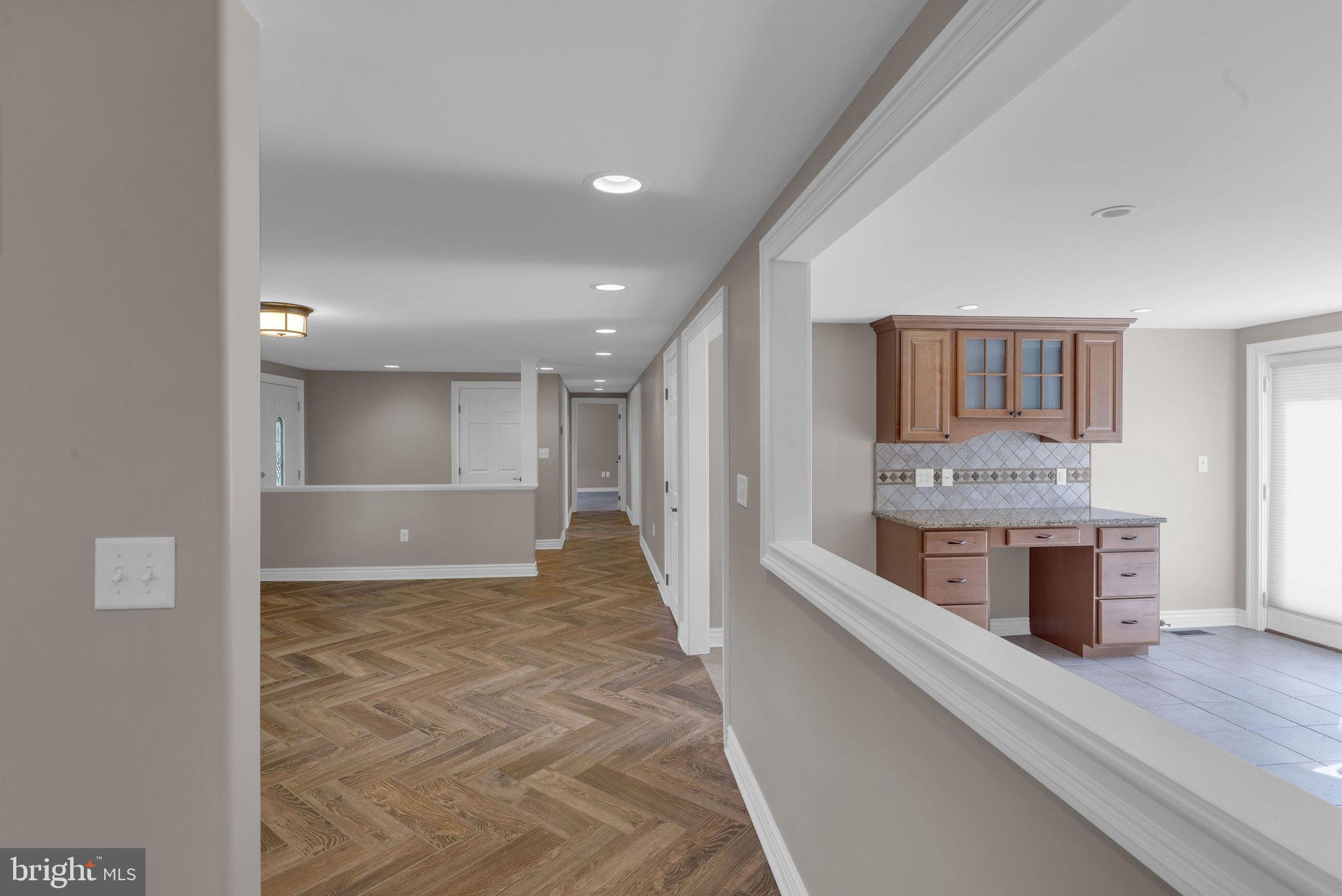 2015 MEETINGHOUSE RD