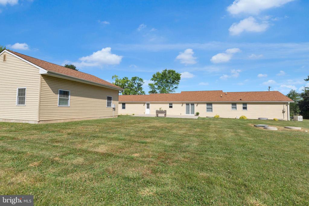 2015 MEETINGHOUSE RD