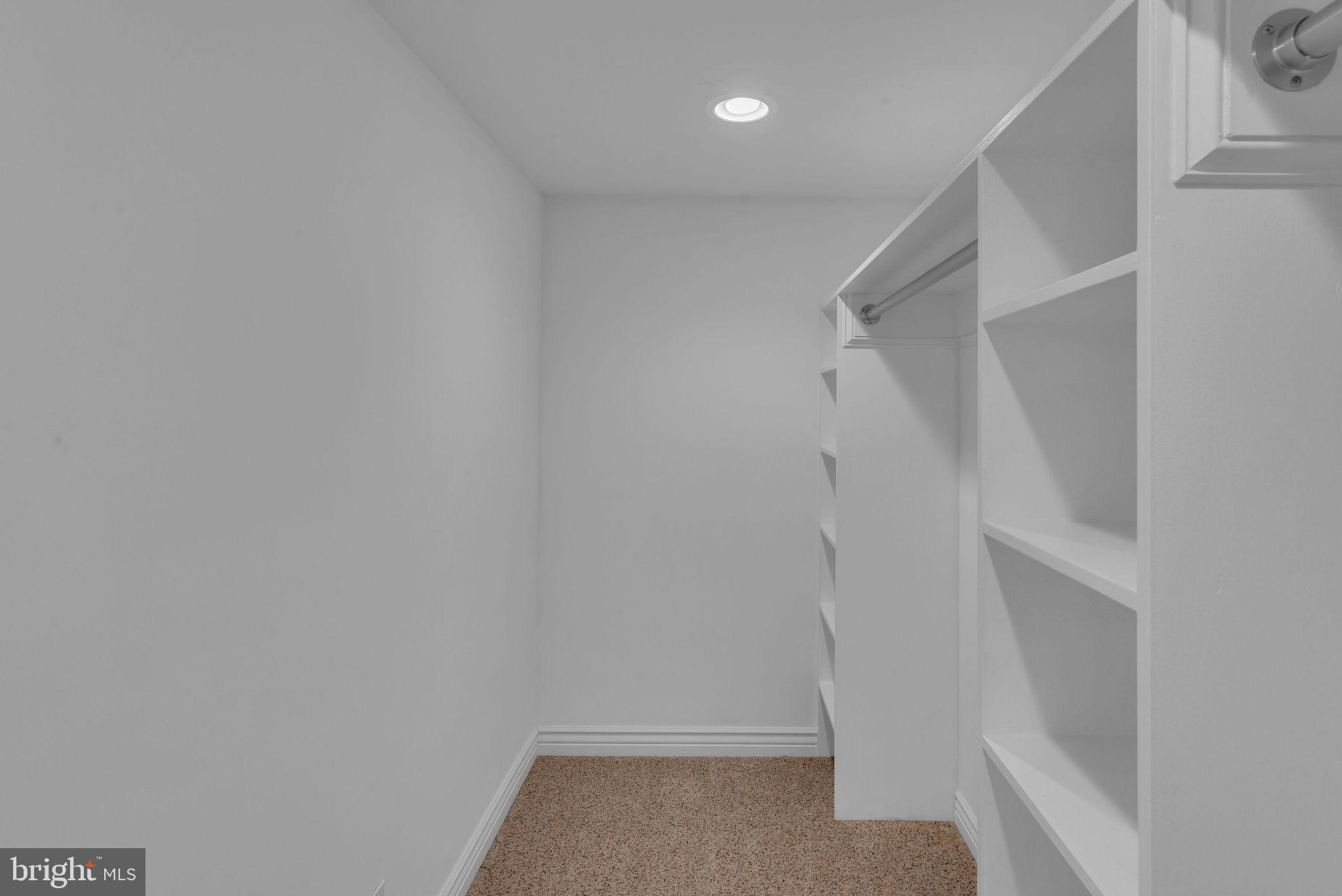 2015 MEETINGHOUSE RD