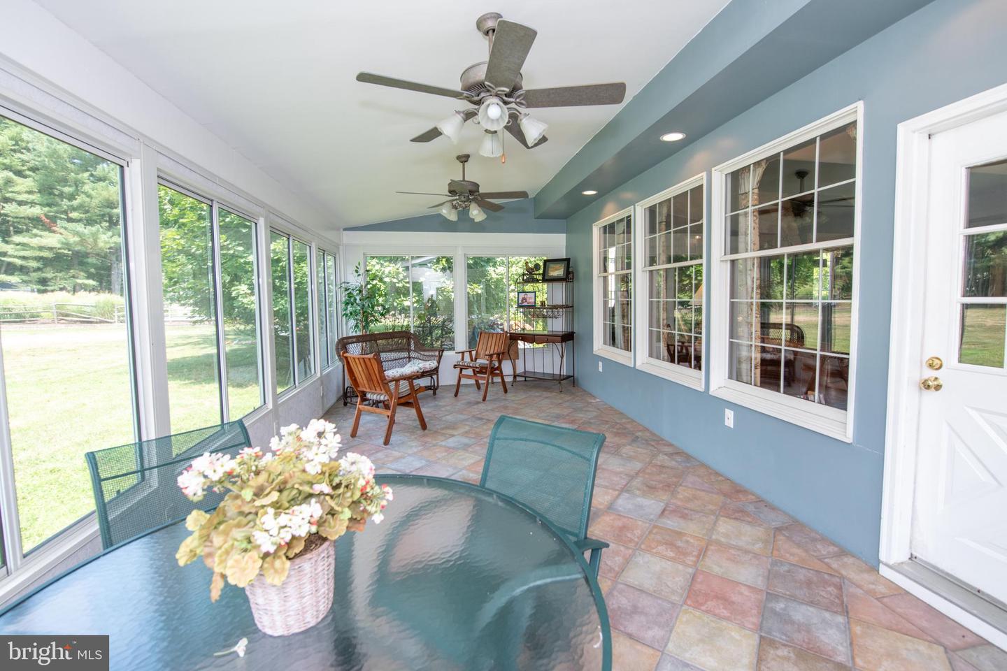 17 Bailey Dr