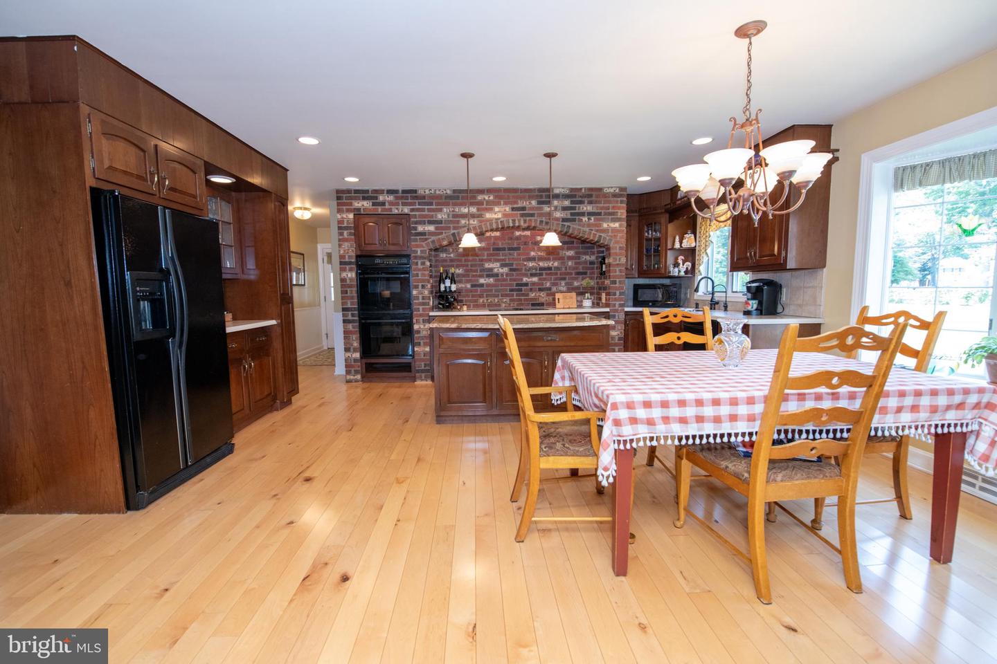17 Bailey Dr