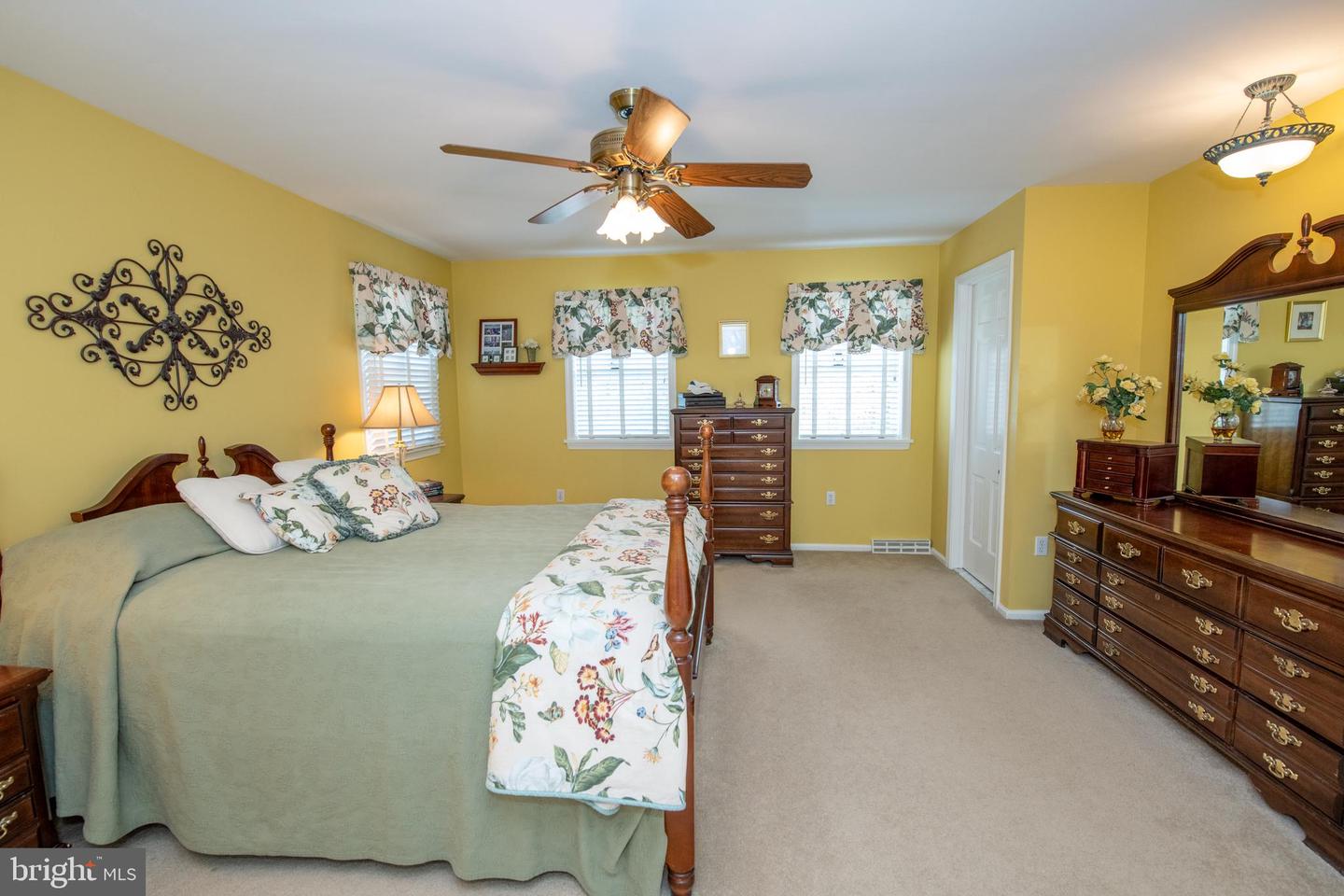 17 Bailey Dr