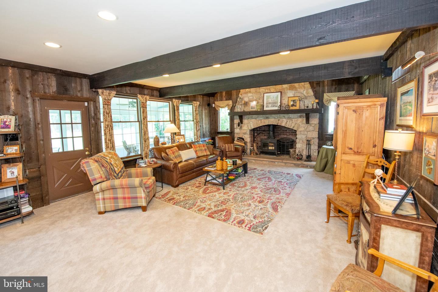 17 Bailey Dr