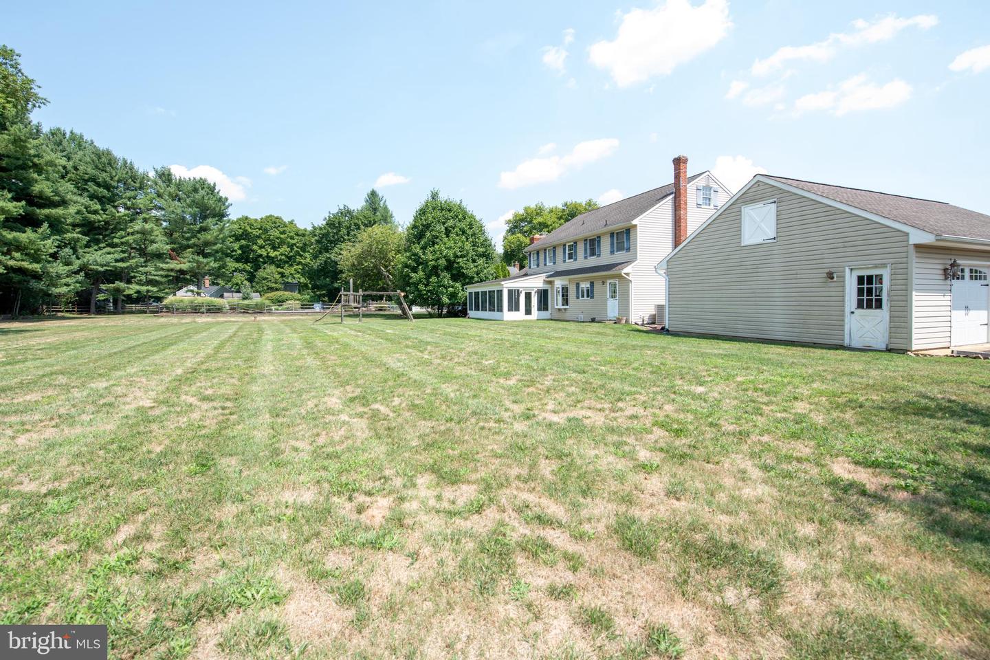 17 Bailey Dr
