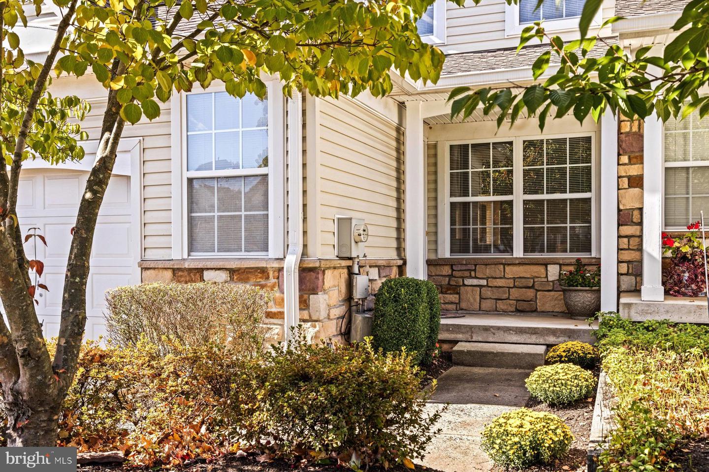 863 Breckinridge Ct