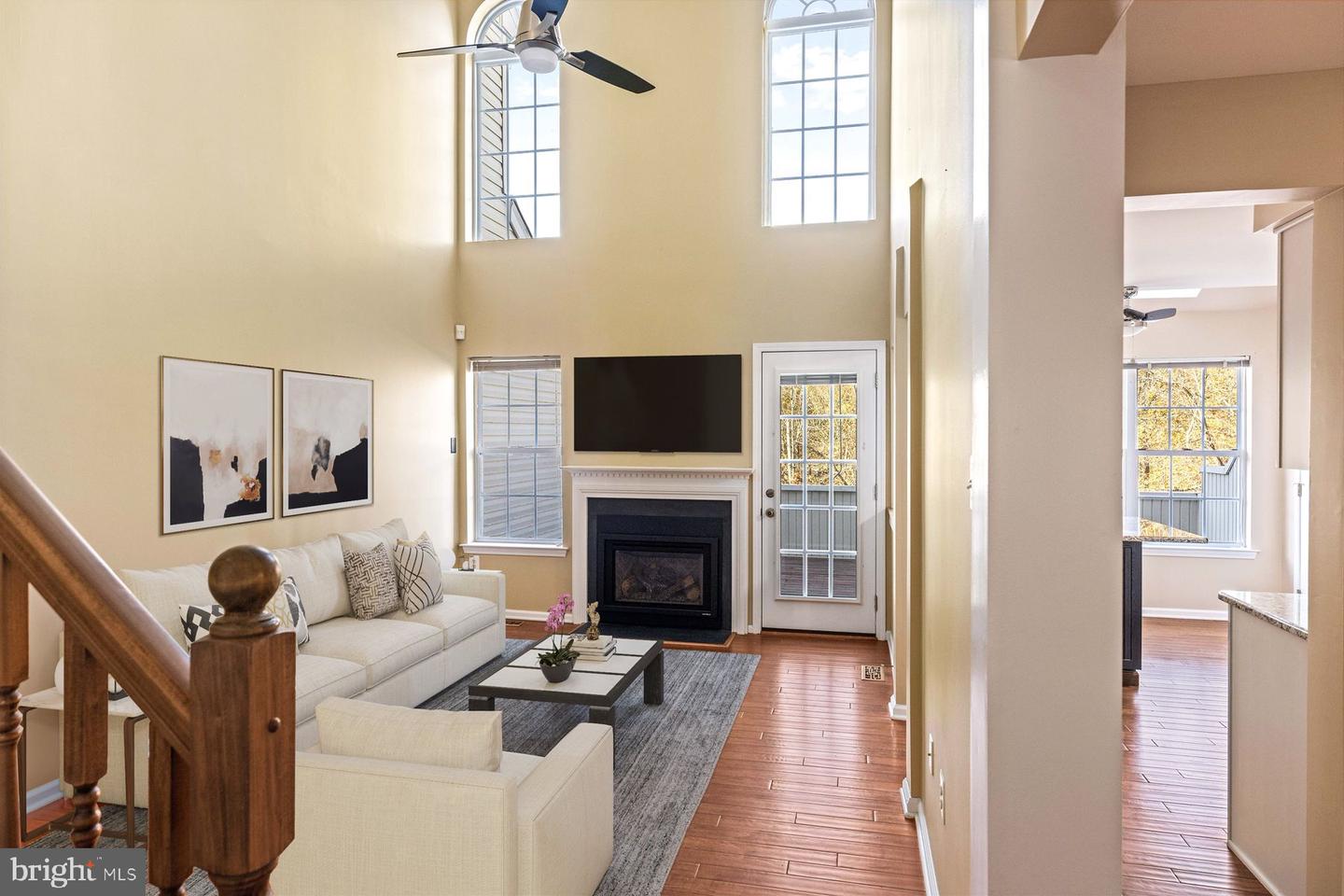 863 Breckinridge Ct