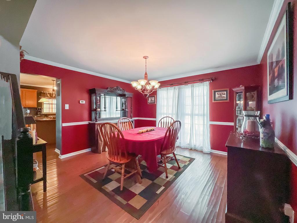4522 Deep Glen Way