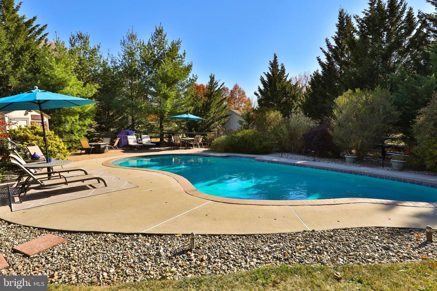 9 Endslow Ln