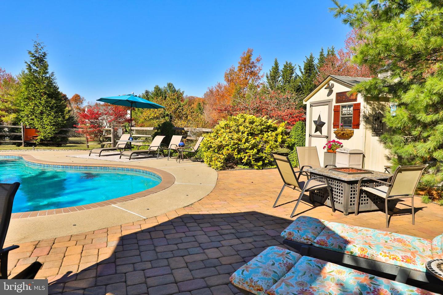 9 Endslow Ln