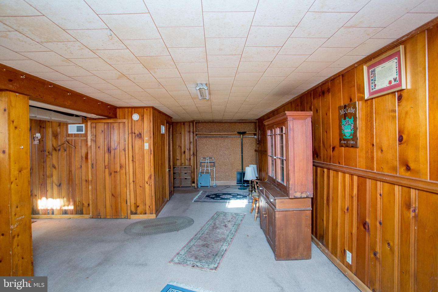 77 Davis Rd