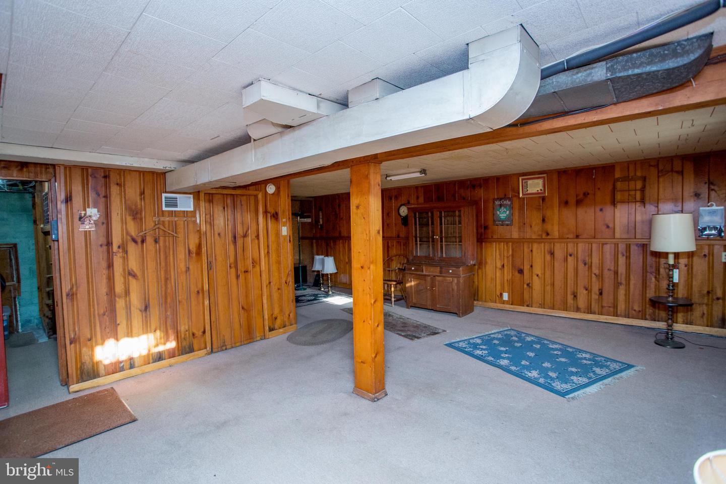 77 Davis Rd
