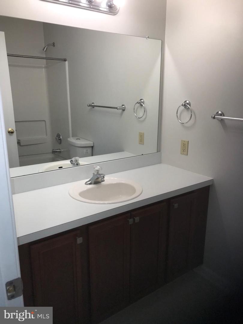 143 HORSESHOE DR #143