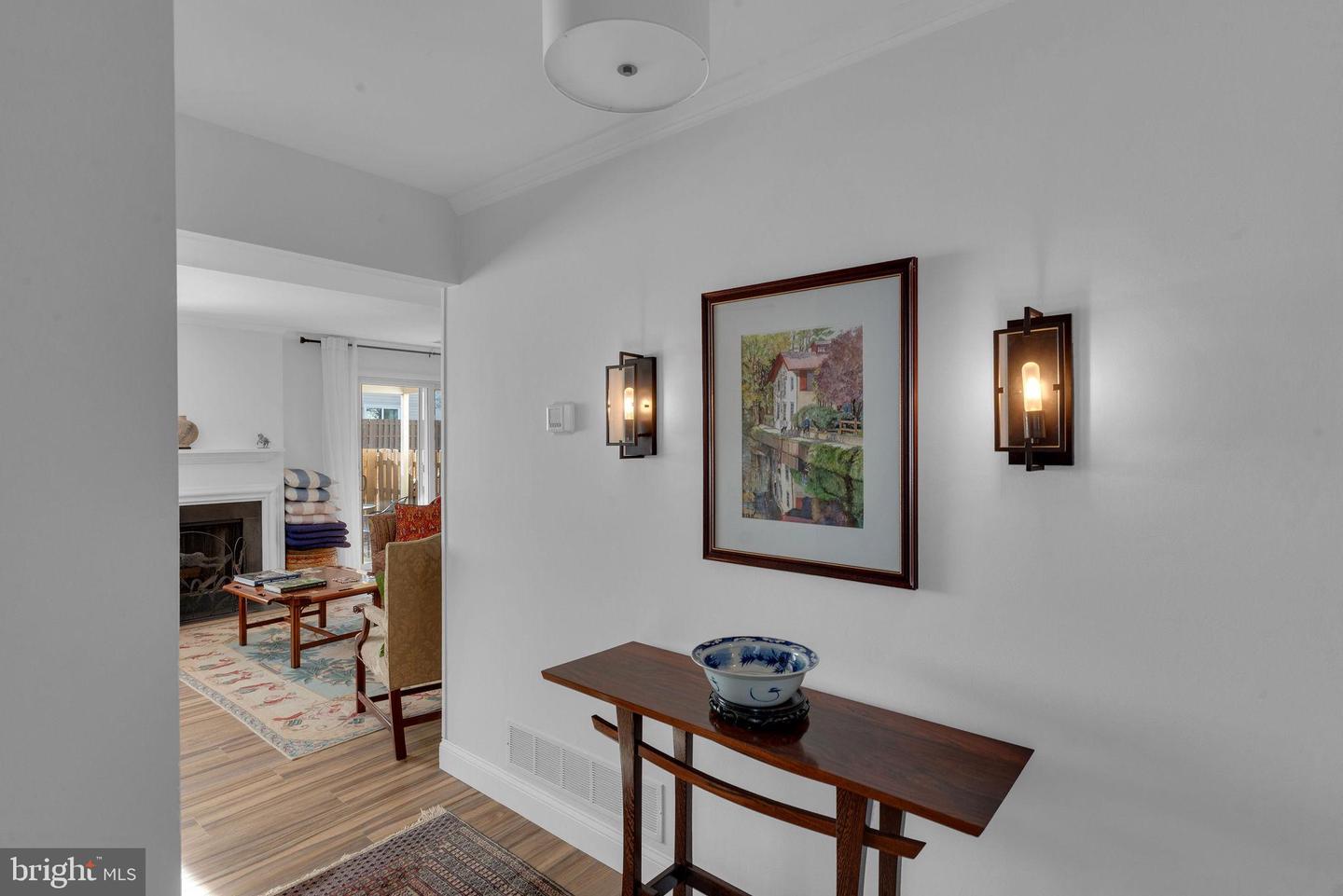 325 Dorset Ct