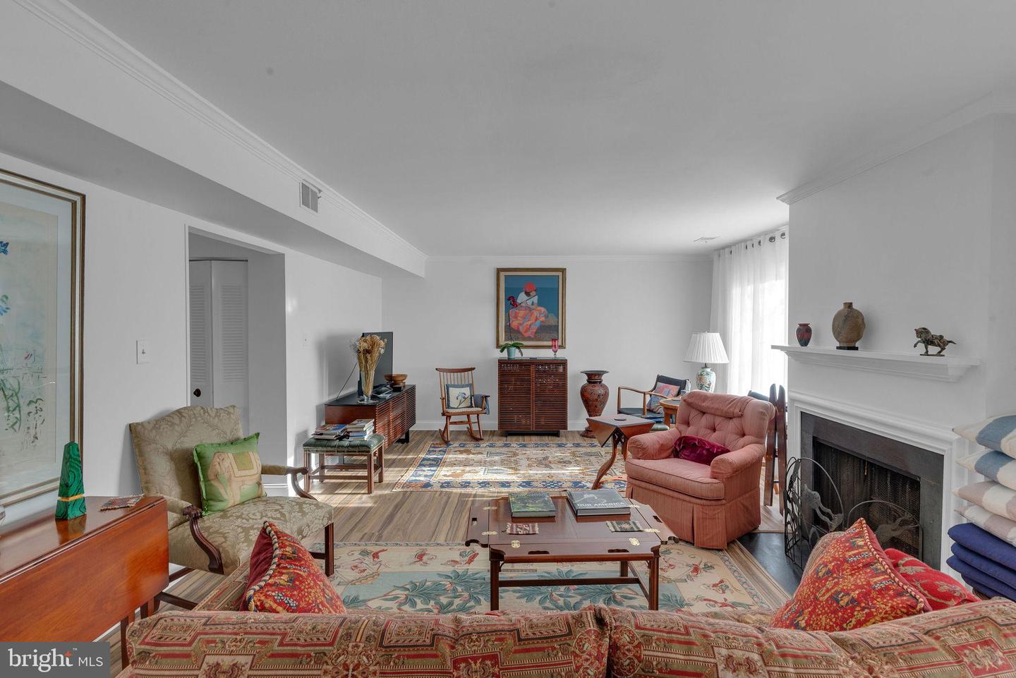 325 Dorset Ct