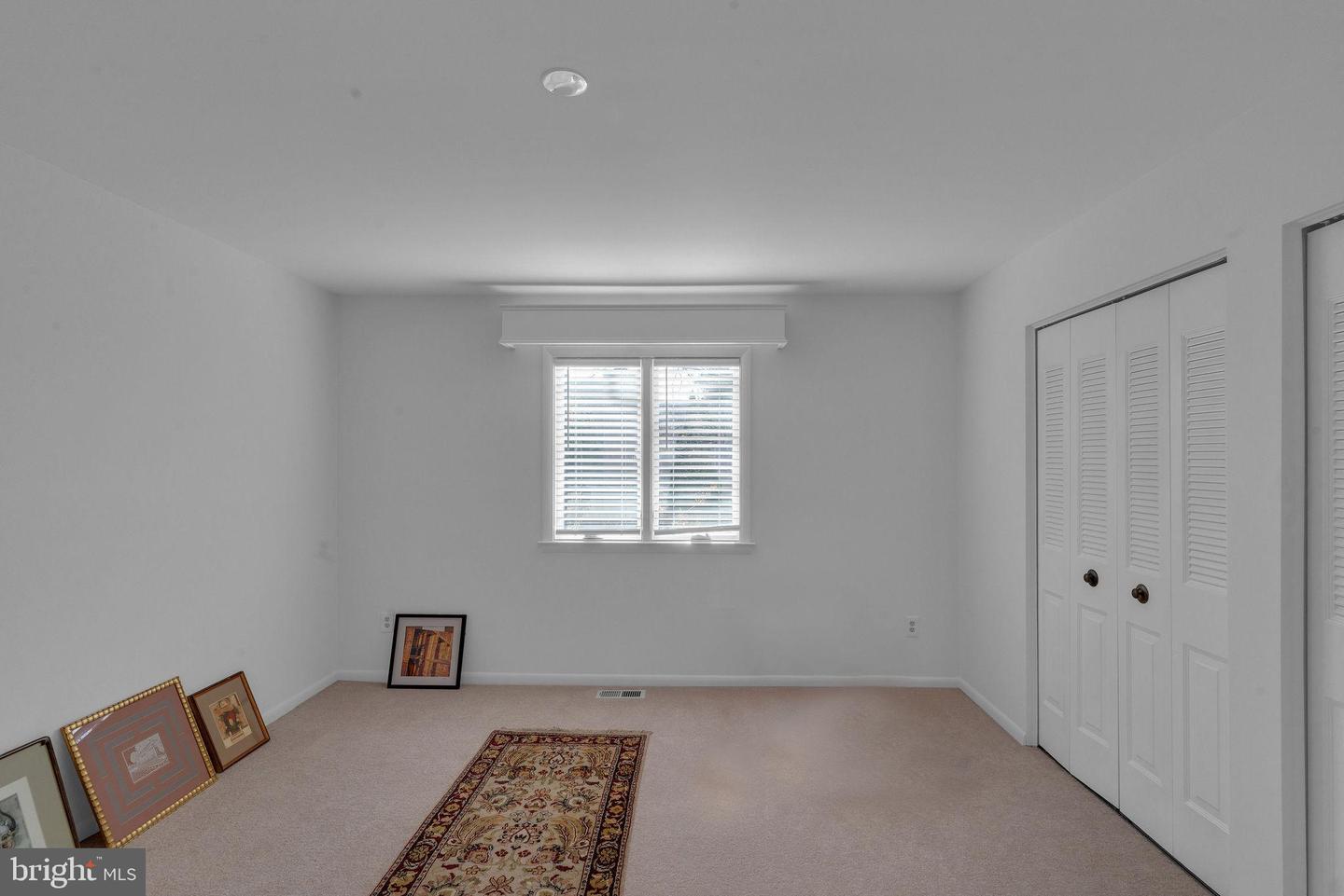 325 Dorset Ct