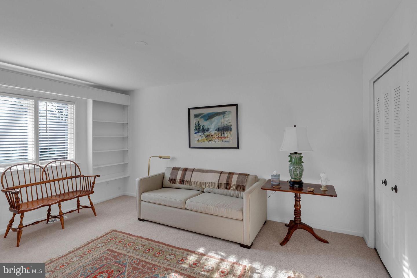325 Dorset Ct