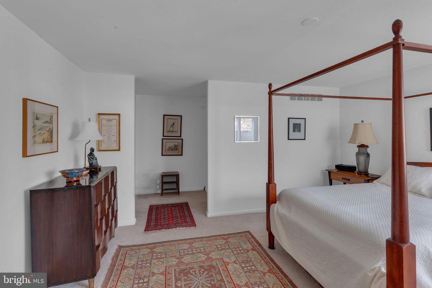 325 Dorset Ct