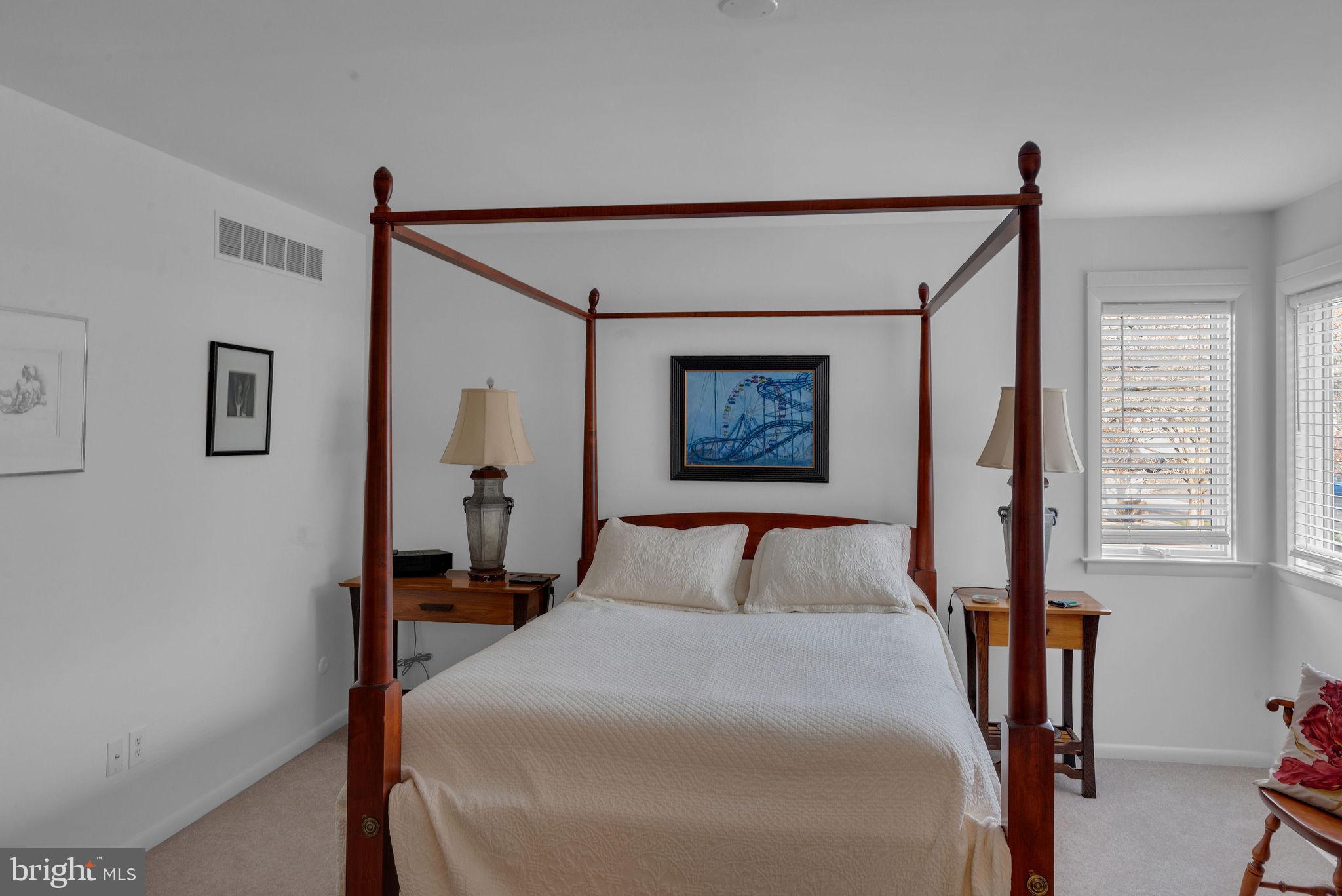 325 Dorset Ct