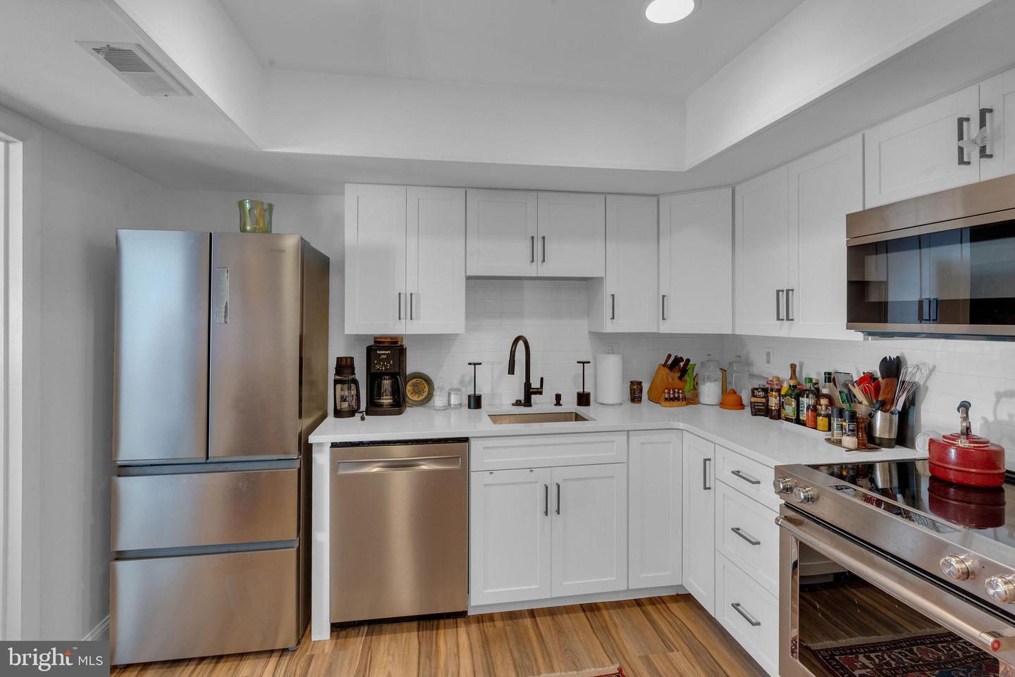 325 Dorset Ct