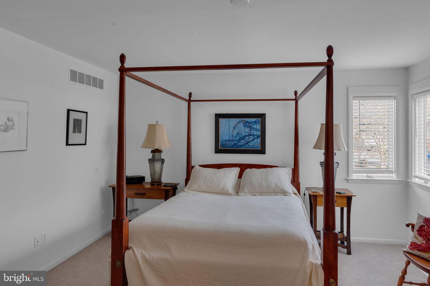 325 Dorset Ct