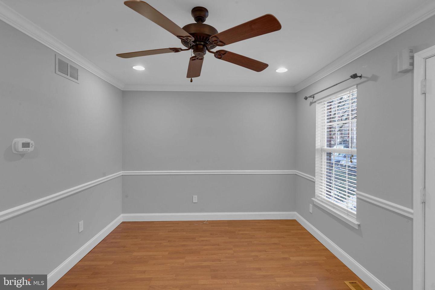 3919 Captain Molly Cir
