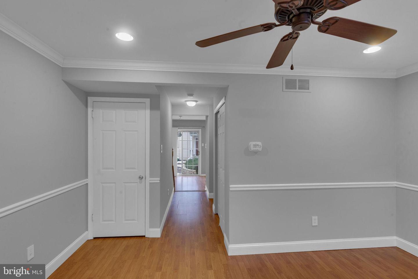 3919 Captain Molly Cir