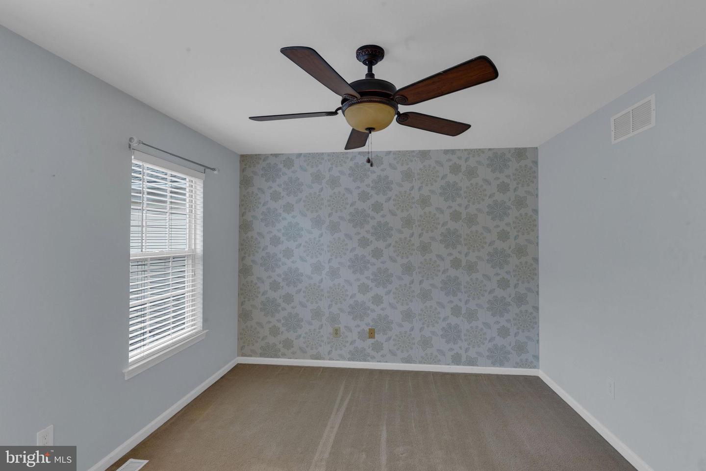 3919 Captain Molly Cir