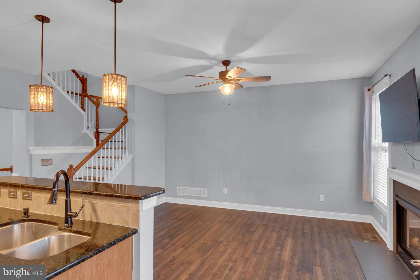 2259 ROSEMONT TER