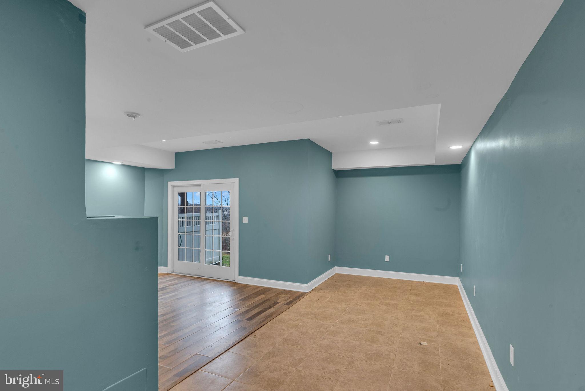 2259 ROSEMONT TER