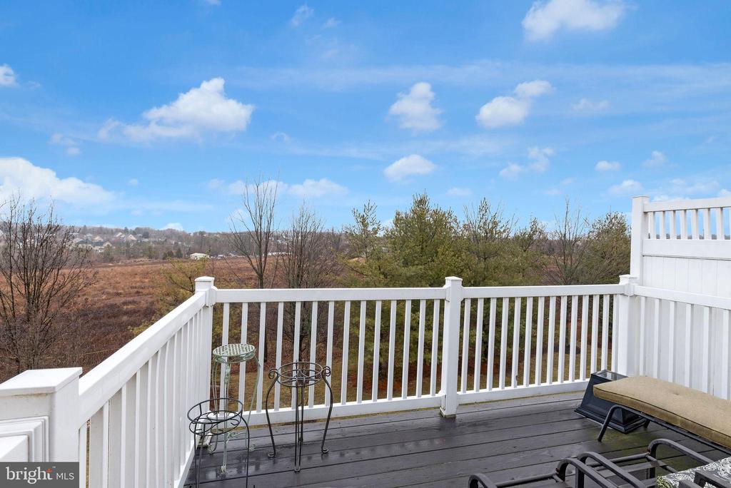 2259 ROSEMONT TER
