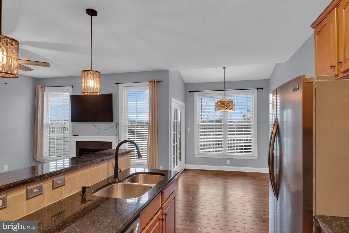 2259 ROSEMONT TER