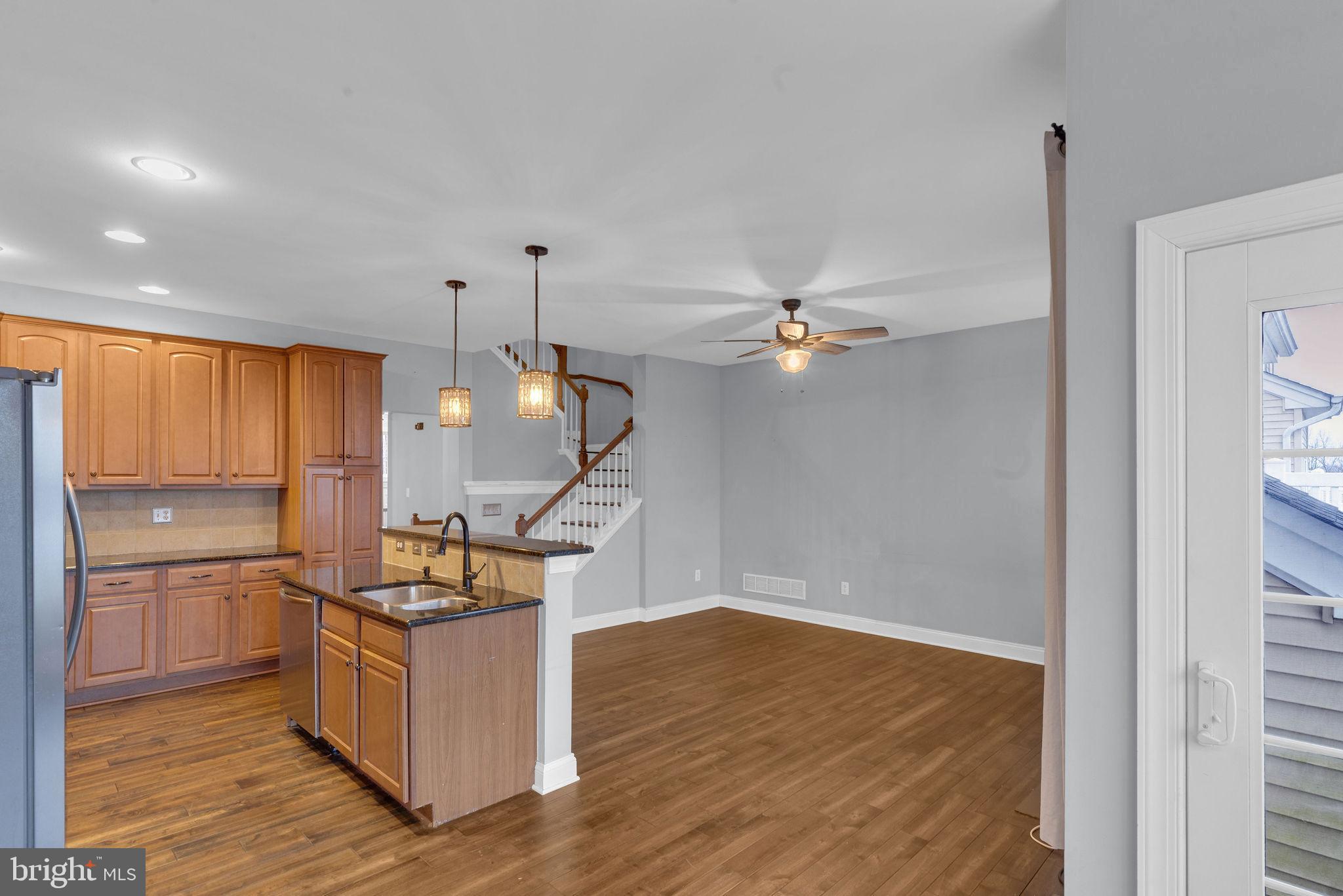 2259 ROSEMONT TER