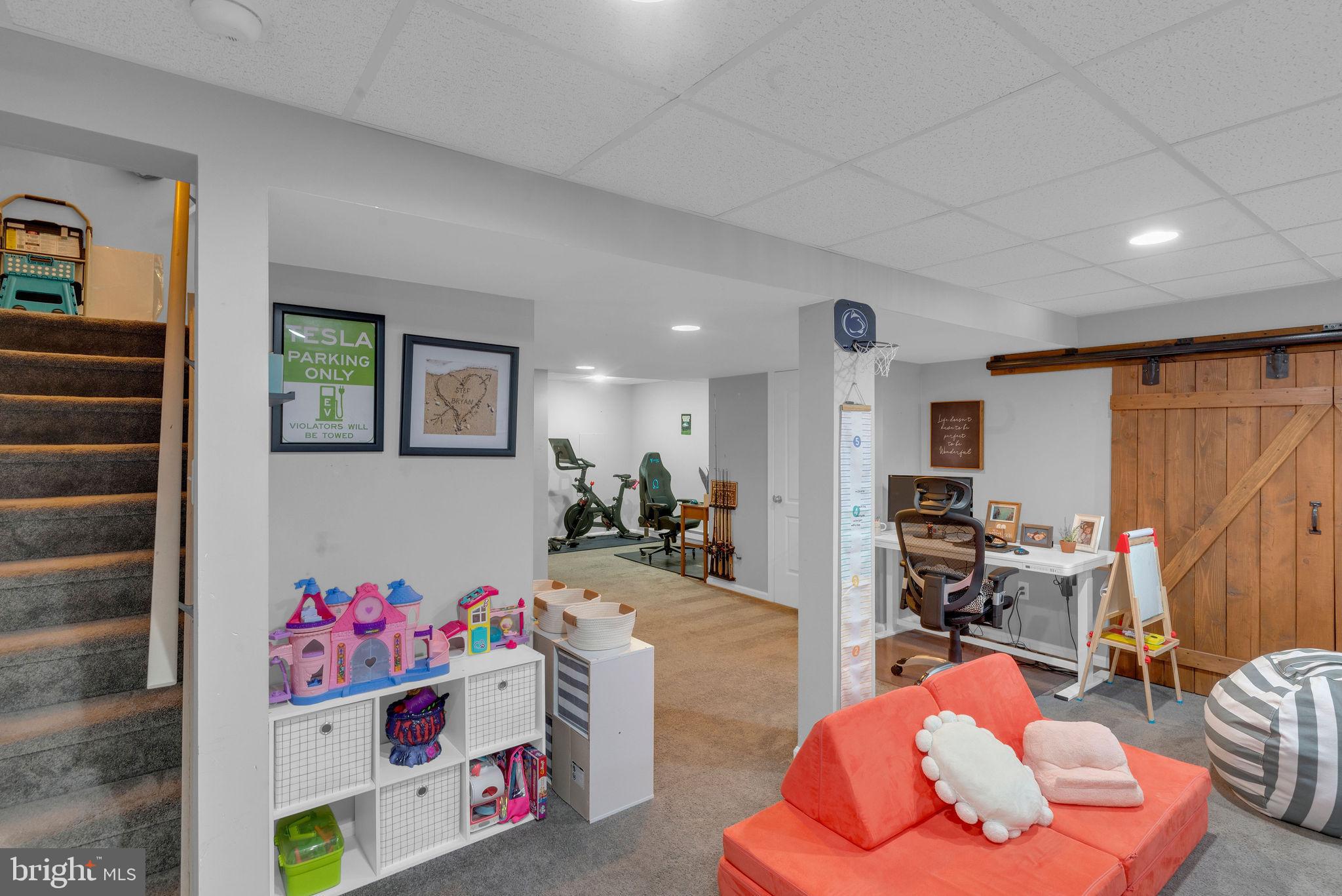 101 Windsor Ct