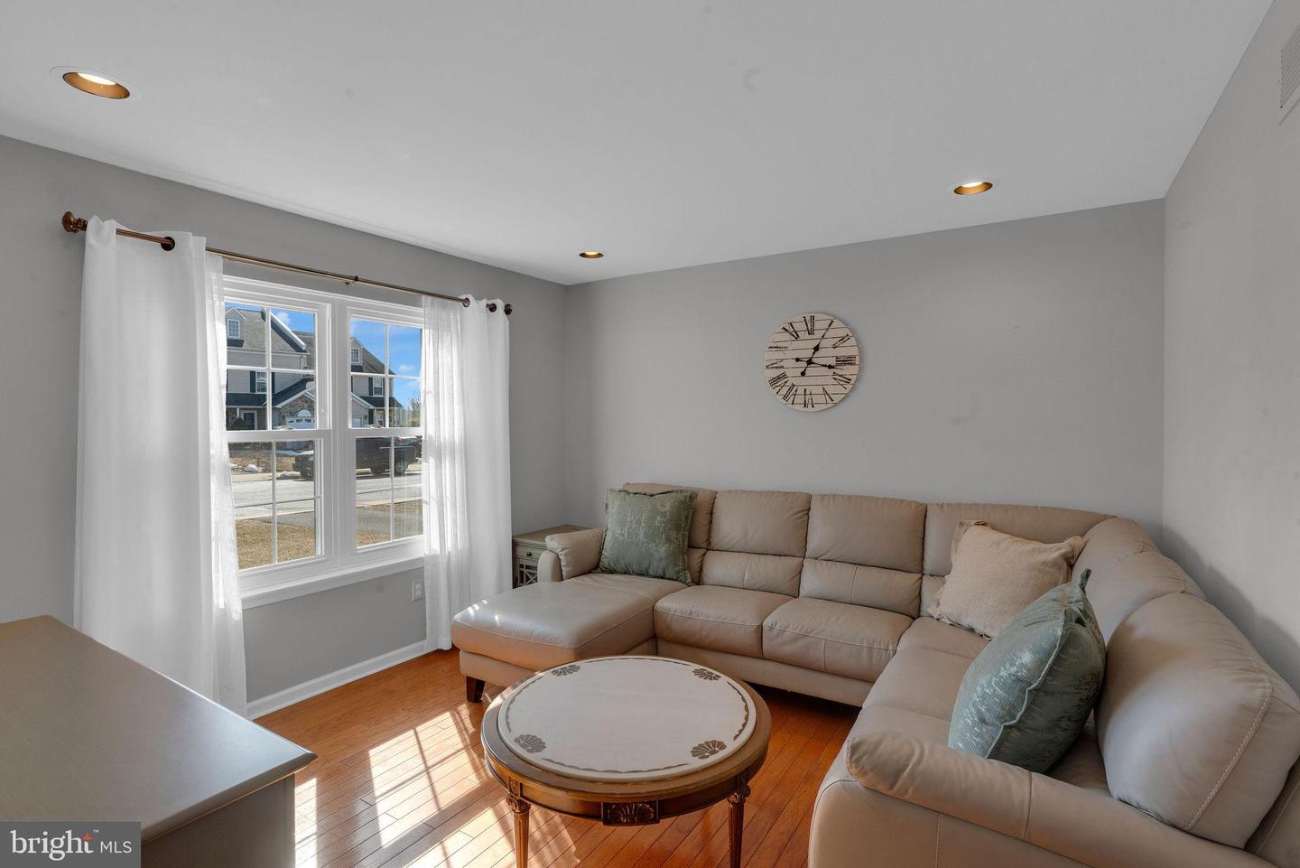 101 Windsor Ct