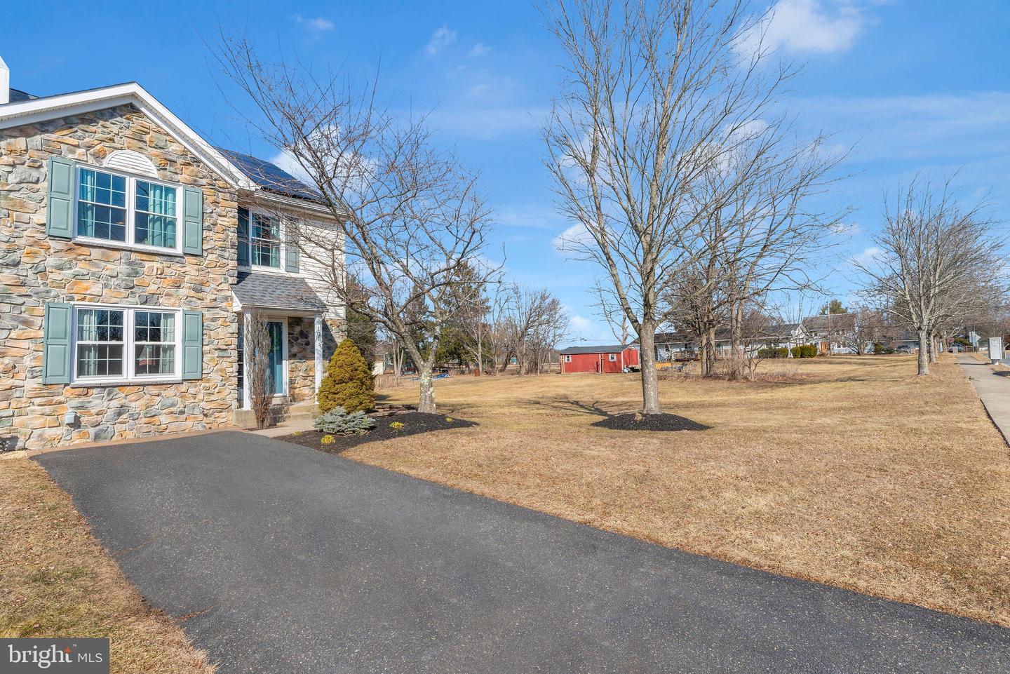 101 Windsor Ct