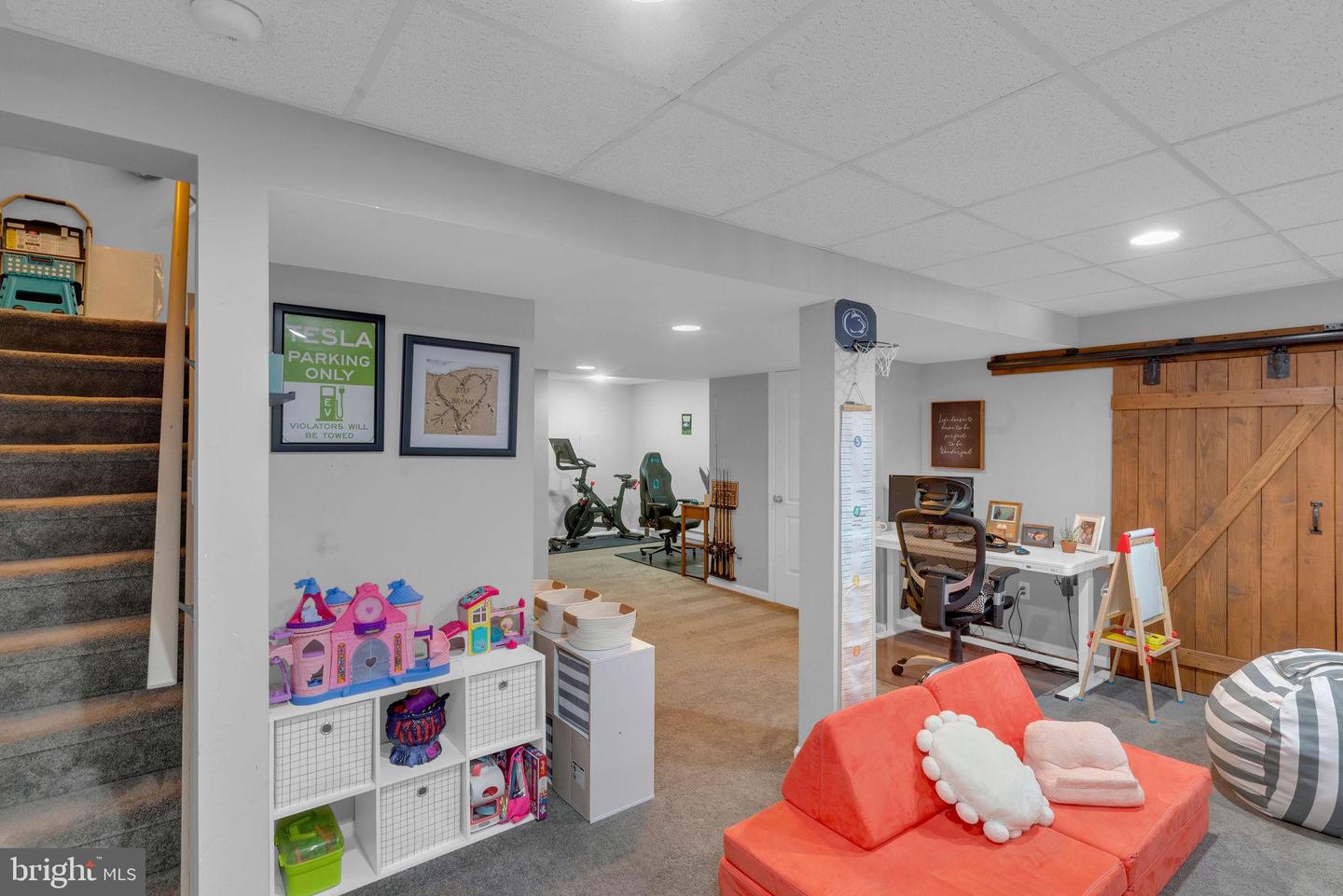 101 Windsor Ct