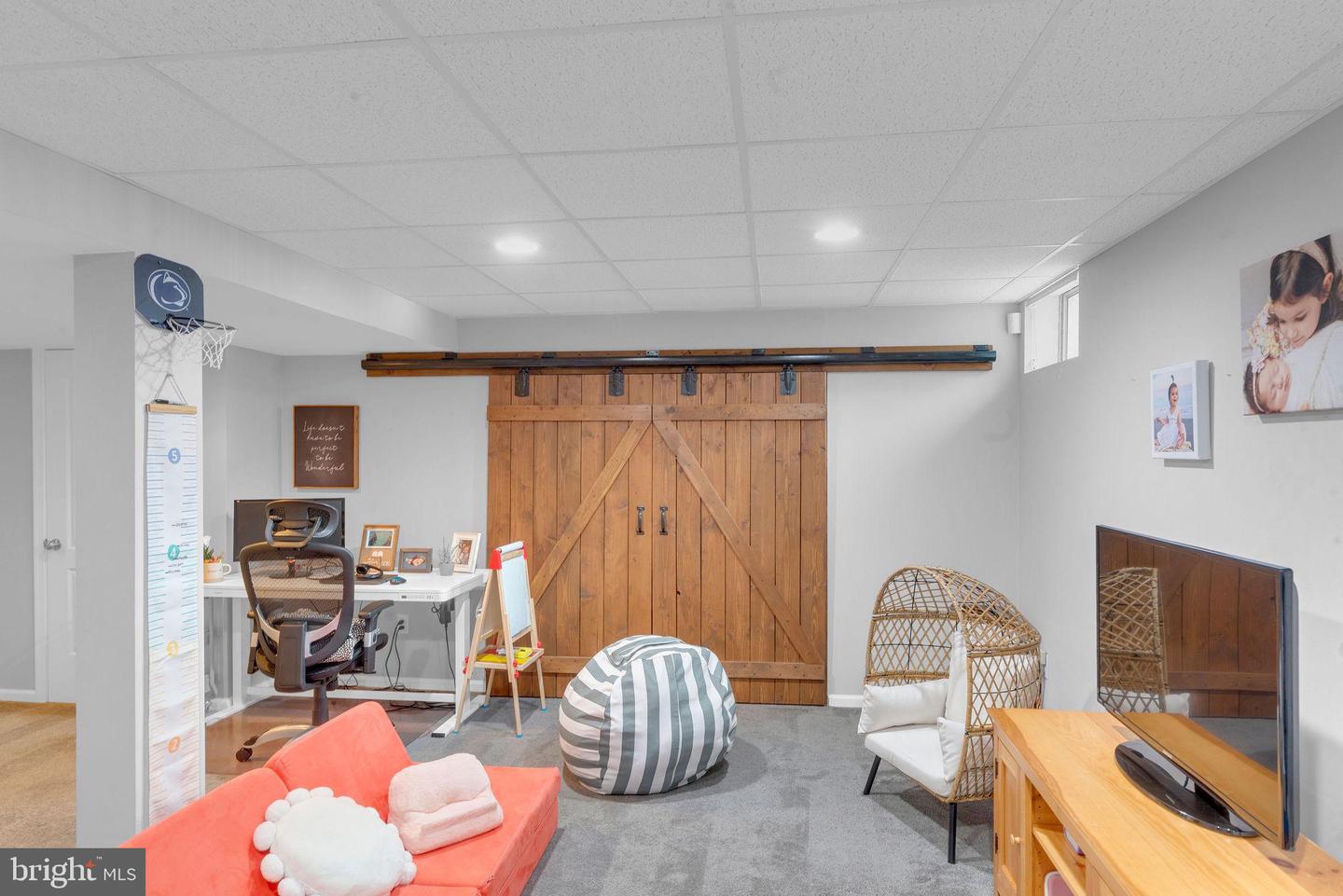 101 Windsor Ct