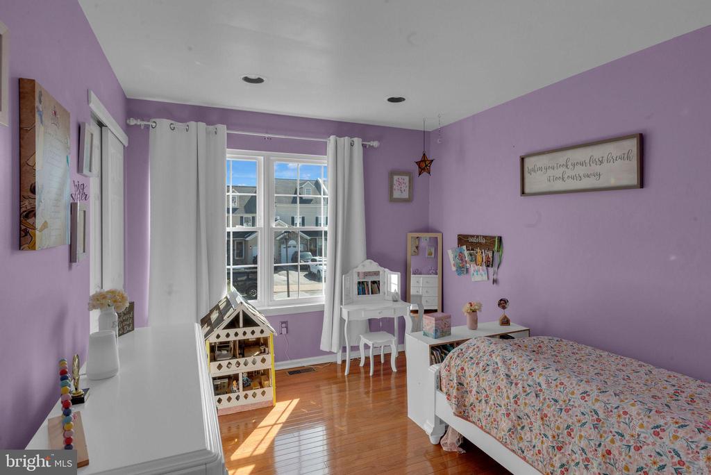 101 Windsor Ct