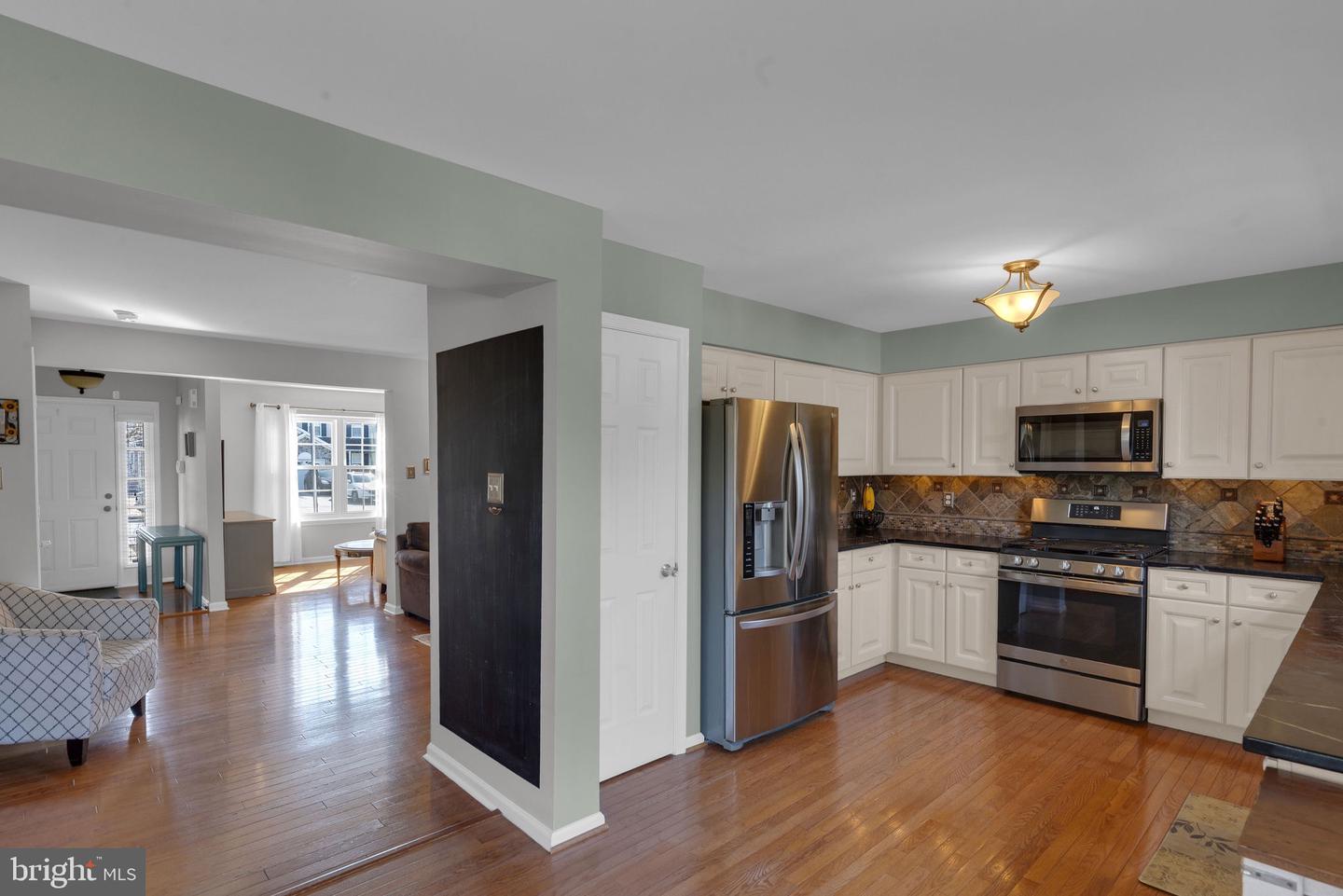 101 Windsor Ct