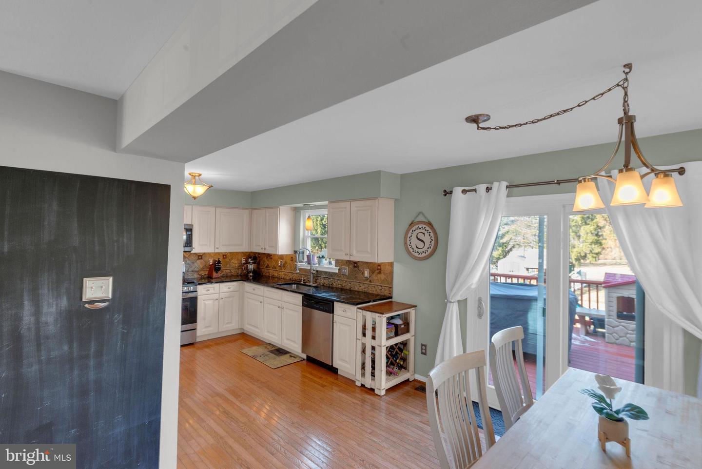 101 Windsor Ct