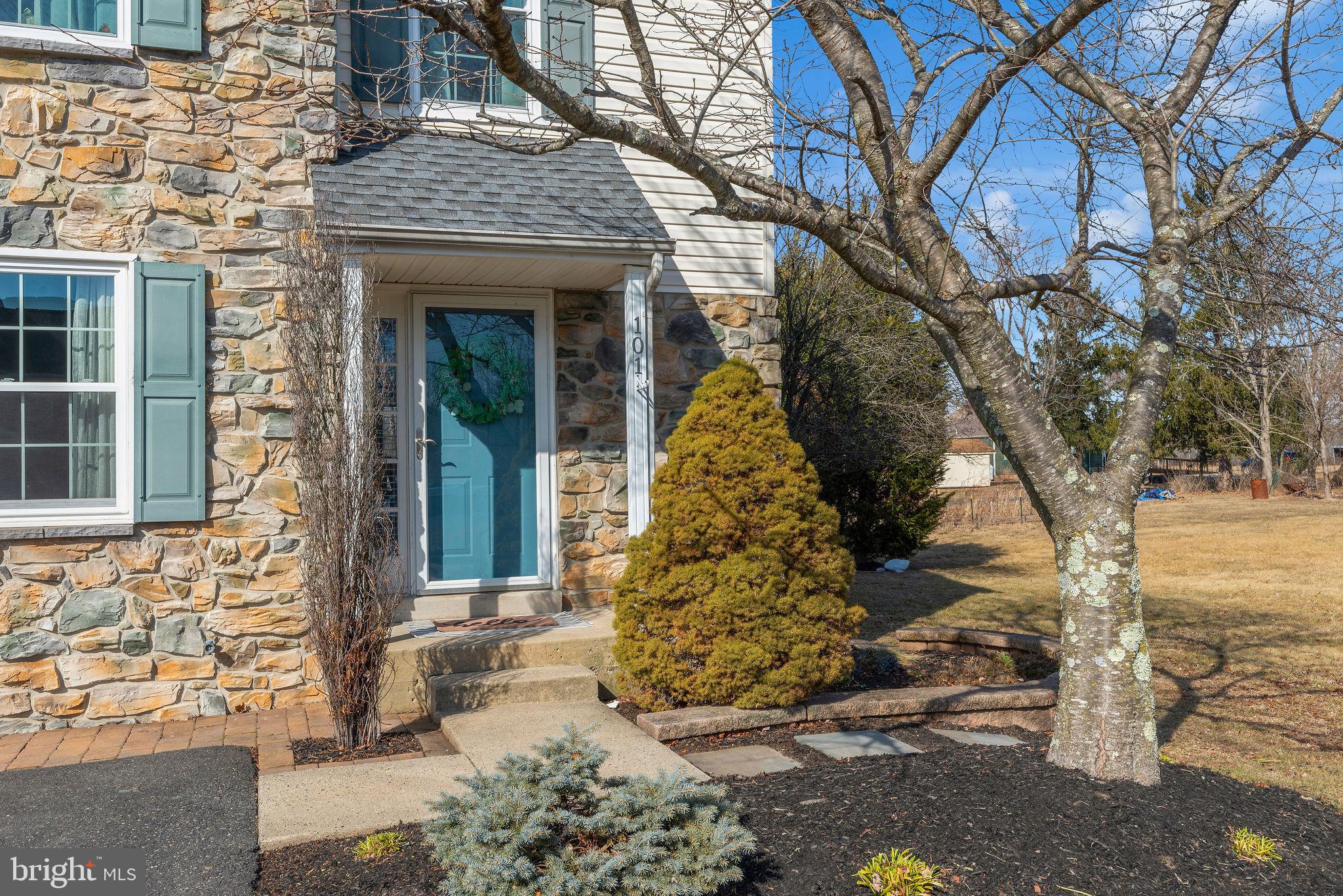 101 Windsor Ct