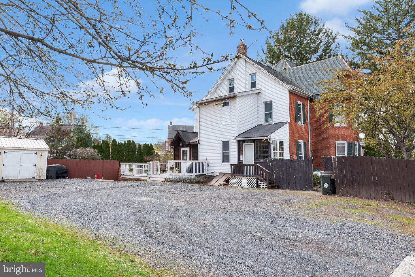 109 S Main St