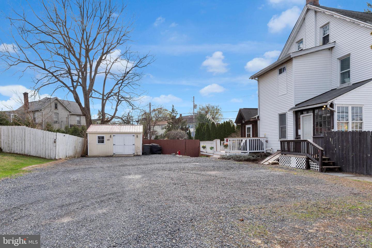 109 S Main St
