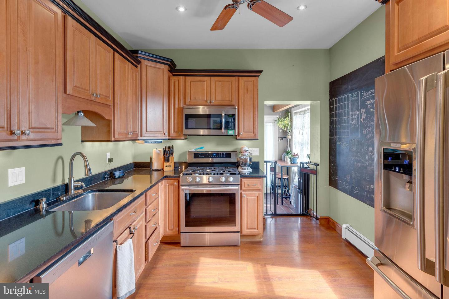 109 S Main St