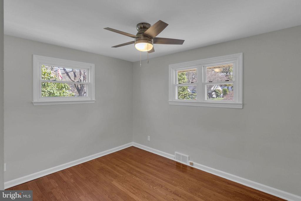 77 DAVIS RD