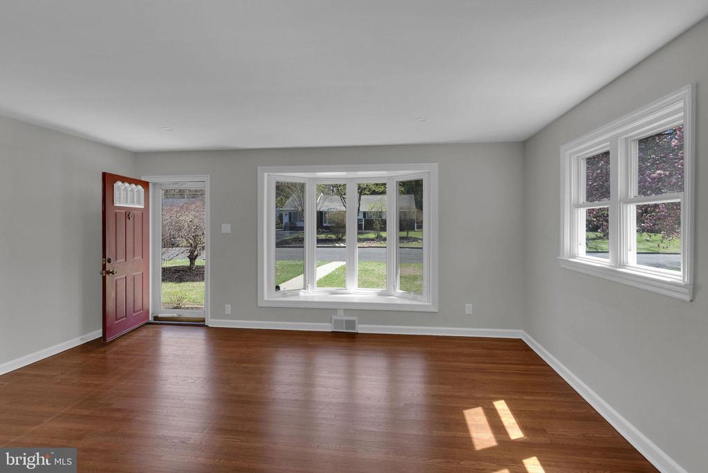 77 DAVIS RD