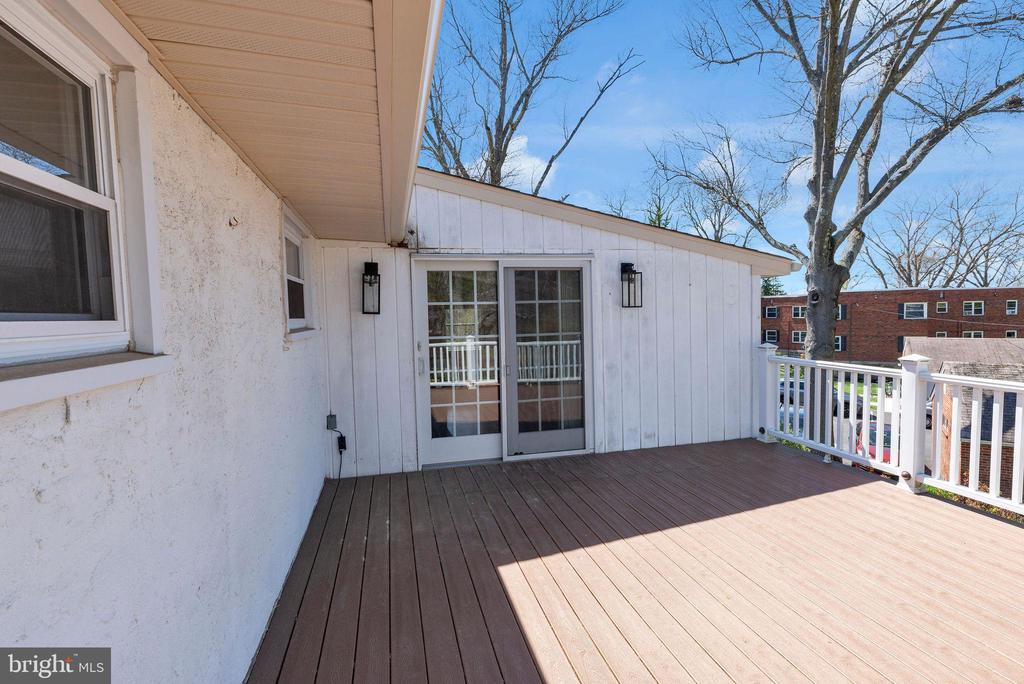 77 DAVIS RD