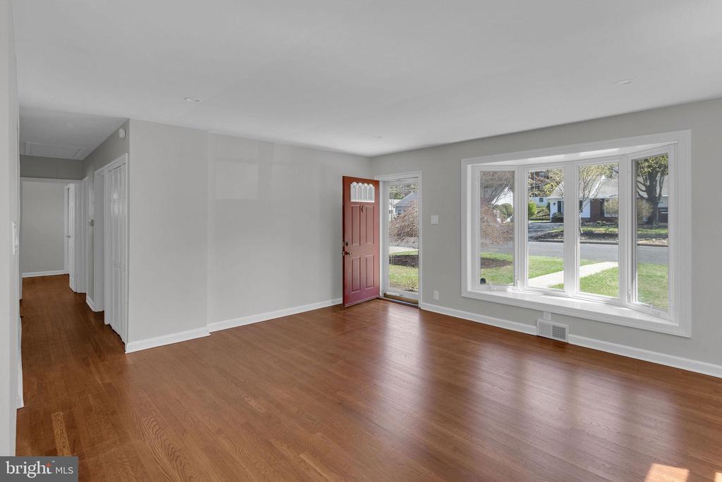 77 DAVIS RD