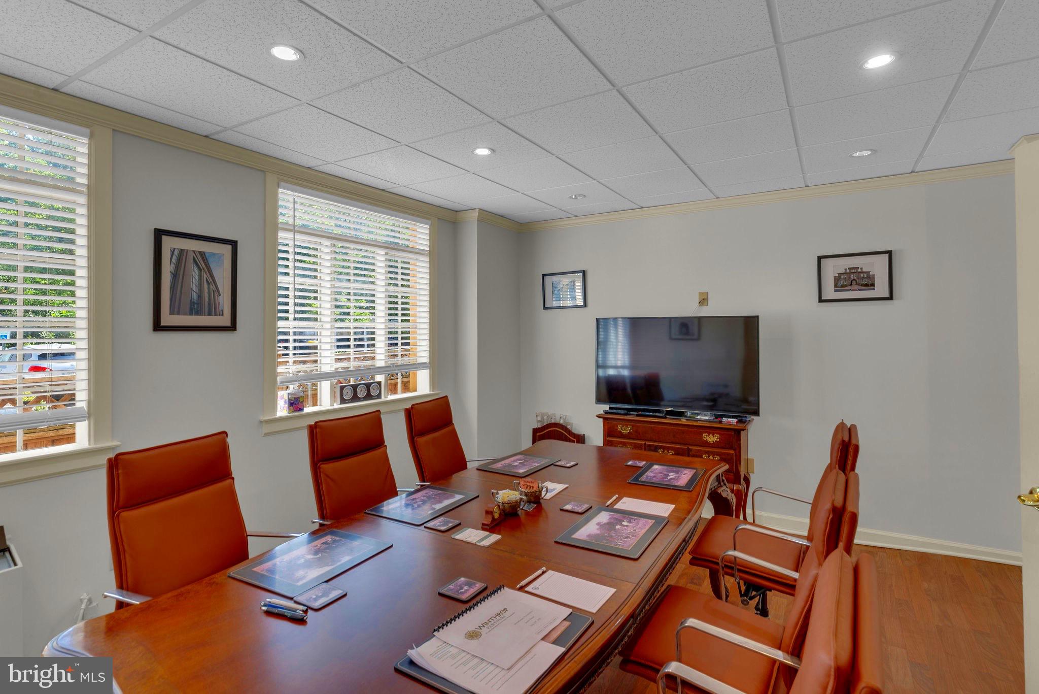 100 Mechanics St #Side Offce